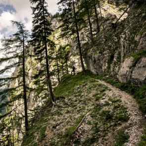 Rund 2.000 Kletter-Routen aller Schwierigkeitsgrade führen aus dem Talgrund auf Schneeberg und Rax., © Robert Herbst
