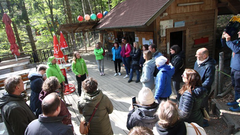 Schnupperklettern im Hamari Kletterpark, © Wiener Alpen Schnupperklettern im Hamari Kletterpark, © Wiener Alpen