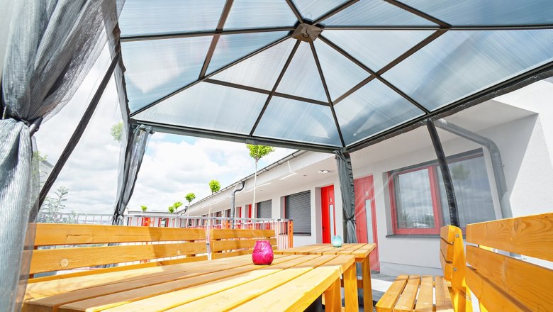 Terrace, © Nava Motel Terrace, © Nava Motel