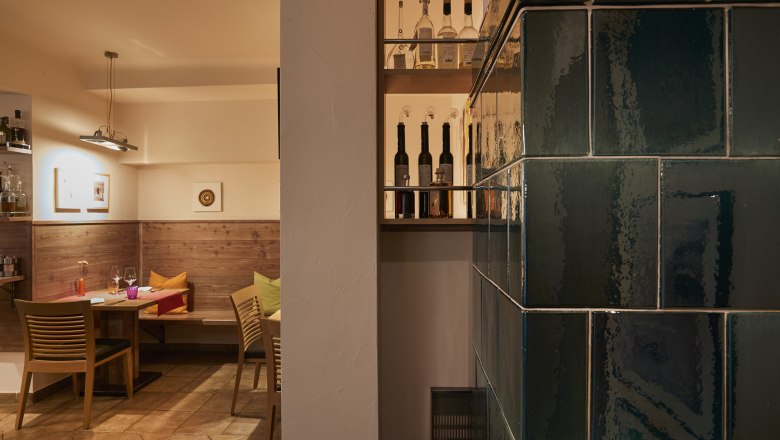 Extra cozy parlor with tiled stove, © Niederösterreich Werbung/Andreas Hofer Extra cozy parlor with tiled stove, © Niederösterreich Werbung/Andreas Hofer