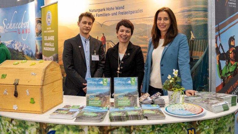 Am Stand vom Naturpark Hohe Wand, © Niederösterreich-Werbung/Tunnelblick Media Am Stand vom Naturpark Hohe Wand, © Niederösterreich-Werbung/Tunnelblick Media
