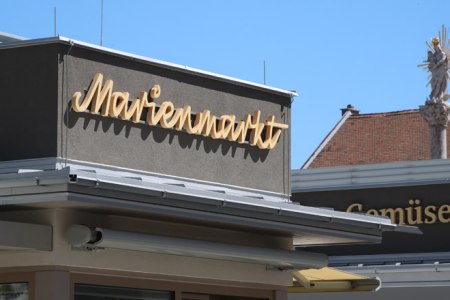 Der Marienmarkt in Wiener Neustadt, © Wiener Alpen, Christian Wolf Der Marienmarkt in Wiener Neustadt, © Wiener Alpen, Christian Wolf