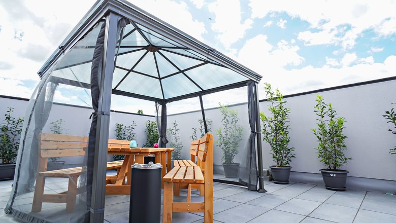 Terrace, © Nava Motel Terrace, © Nava Motel