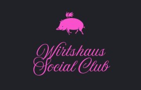 Logo des Wirtshaus Social Club mit einem rosa Schwein auf schwarzem Hintergrund.