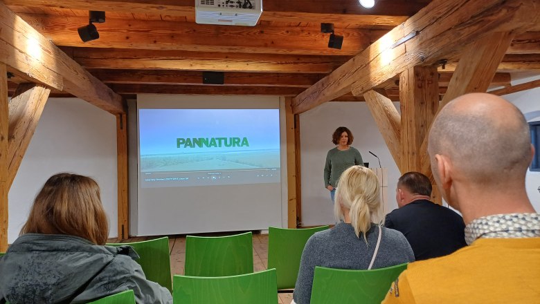 Vortrag in der Markthalle Burgenland, &copy; Wiener Alpen