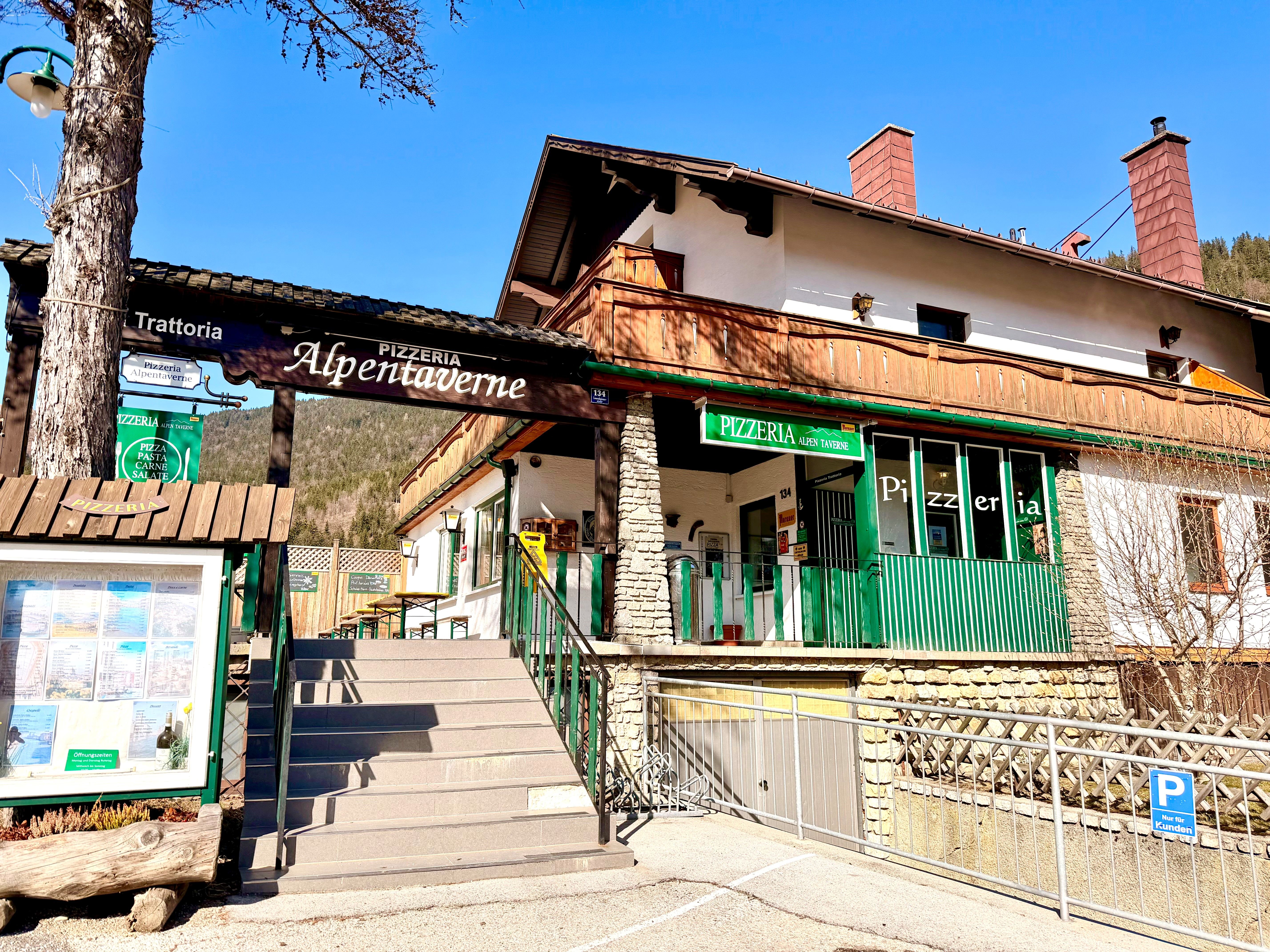 Pizzeria Alpentaverne exterior view 