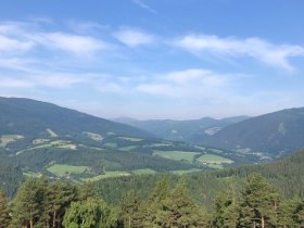 Pohľad na &uacute;dolie Feistritz, &copy; Wiener Alpen in Nieder&ouml;sterreich - Wechsel