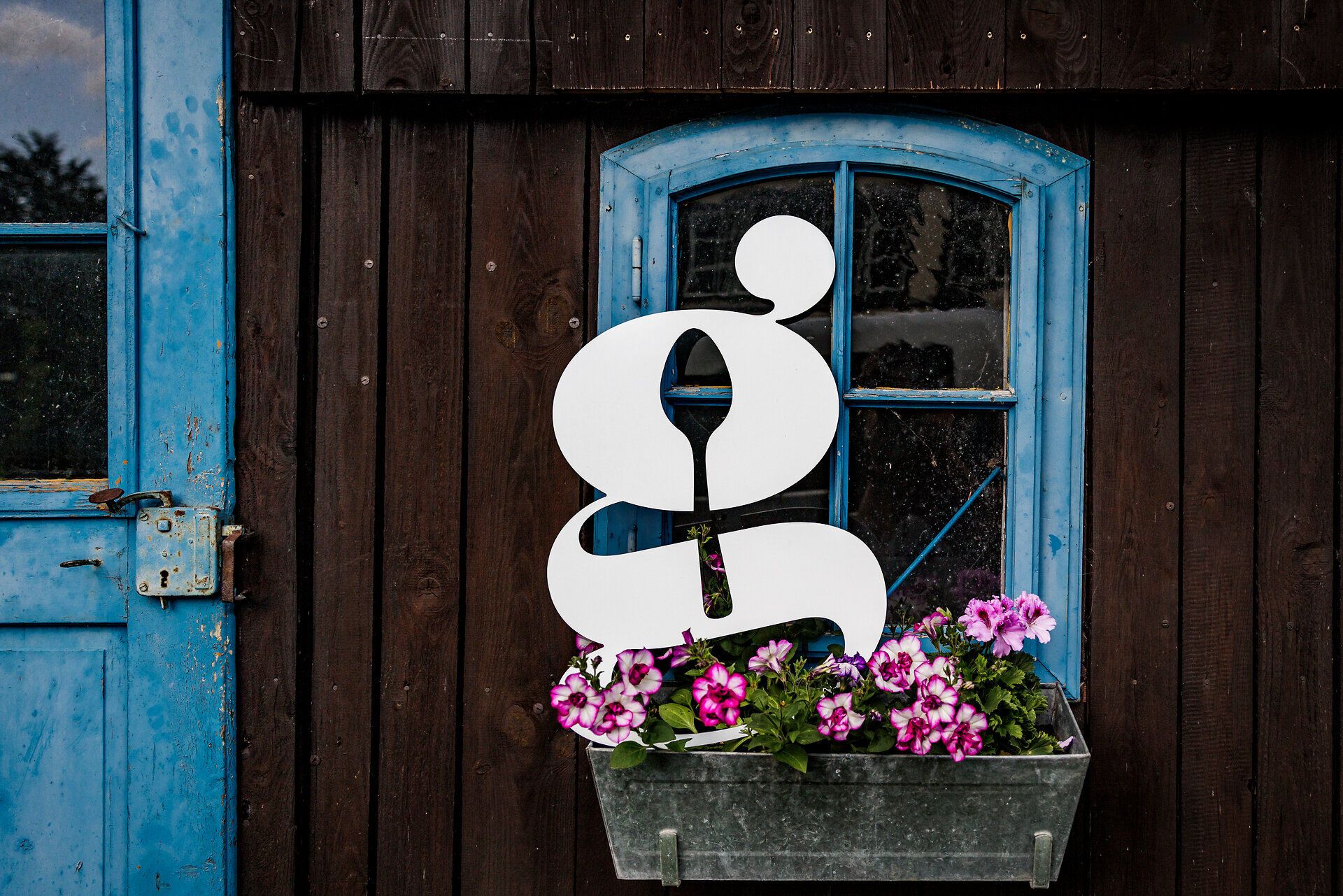 Kulinarik-Veranstaltung Gedanken-Gänge in der Dorfpension Mariahilfberg in Gutenstein. Inspirierender Gedankenaustausch trifft auf gutes Essen. Mit Präsidentin der Raimundgesellschaft Dany Sigel und Festpiel-Star Rzudi Roubinek