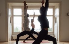 Yoga Einheiten für mehr Wohlbefinden , © Niederösterreich Werbung/Ian Ehm