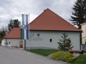 Pechermuseum Hernstein aussen, © Wienerwald Tourismus GmbH / Pechermuseum Hernstein