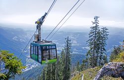 Gondelansicht der Rax-Seilbahn 