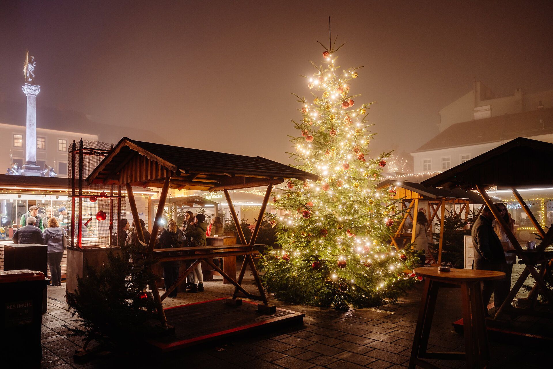 Weihnachtsbeleuchtung Innenstadt - (c) Busy Shutters_5796