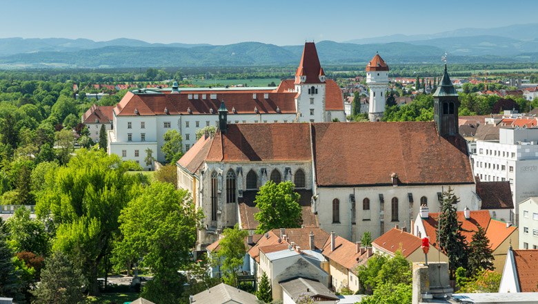 Blick auf Wiener Neustadt, © Wiener Alpen/Franz Zwickl