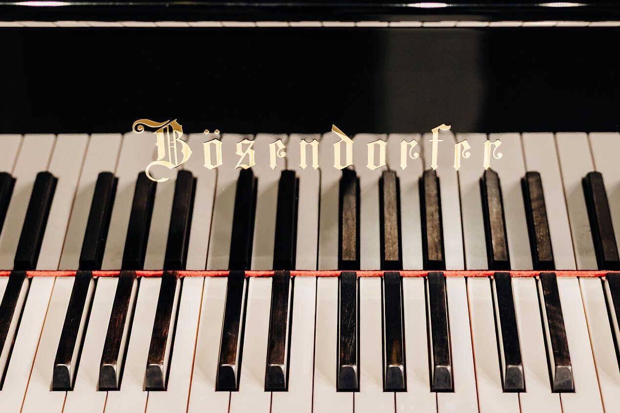 Bösendorfer Klavier Kasematten (c) Busy Shutters