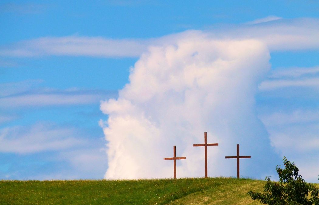 View of the weather crosses in Hollethon | Bucklige Welt
