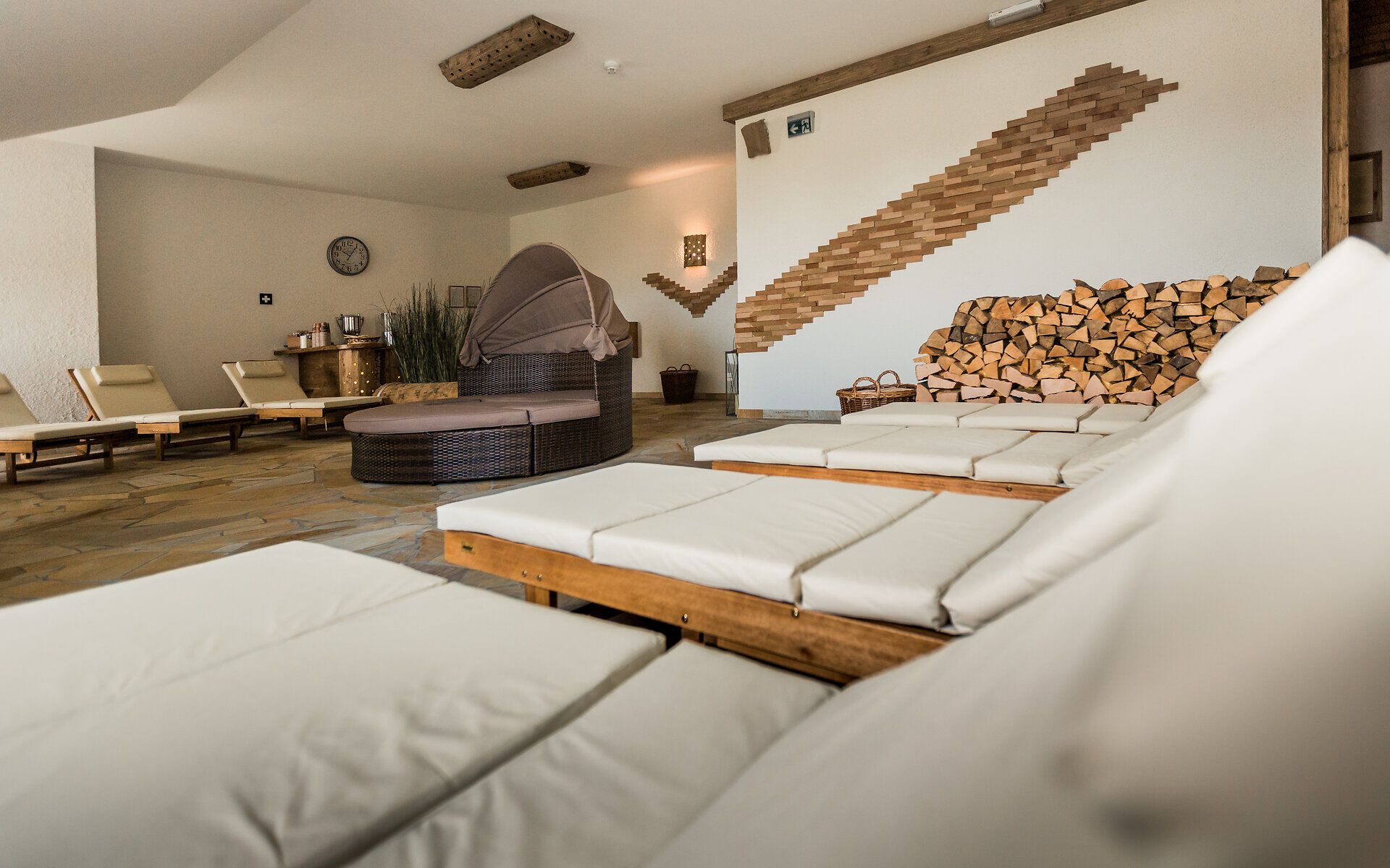 im Grandhotel Niederösterreichischer Hof in Lanzenkirchen sind sowohl Wellnessgäste als auch Radgäste herzlich Willkommen. Der Betrieb ist Radpartner Niederösterreich.