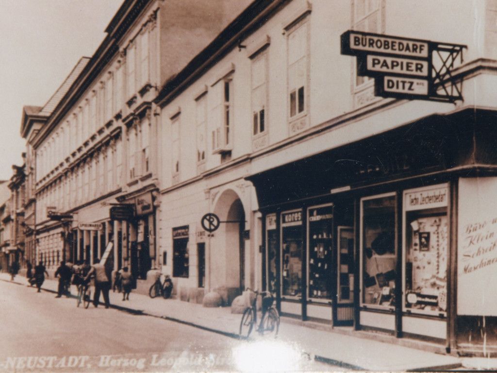 Herzog Leopold-Straße