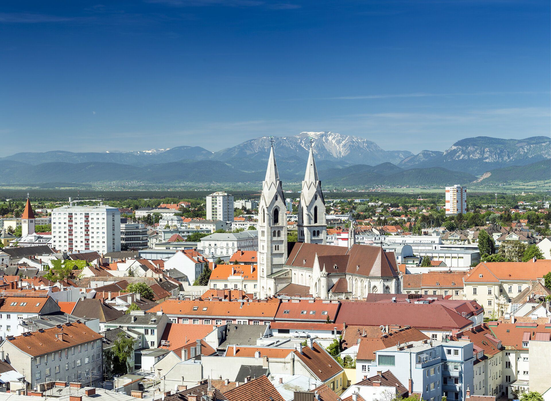 Wiener Neustadt_Dom_highres_93015(c)wieneralpen_zwickl