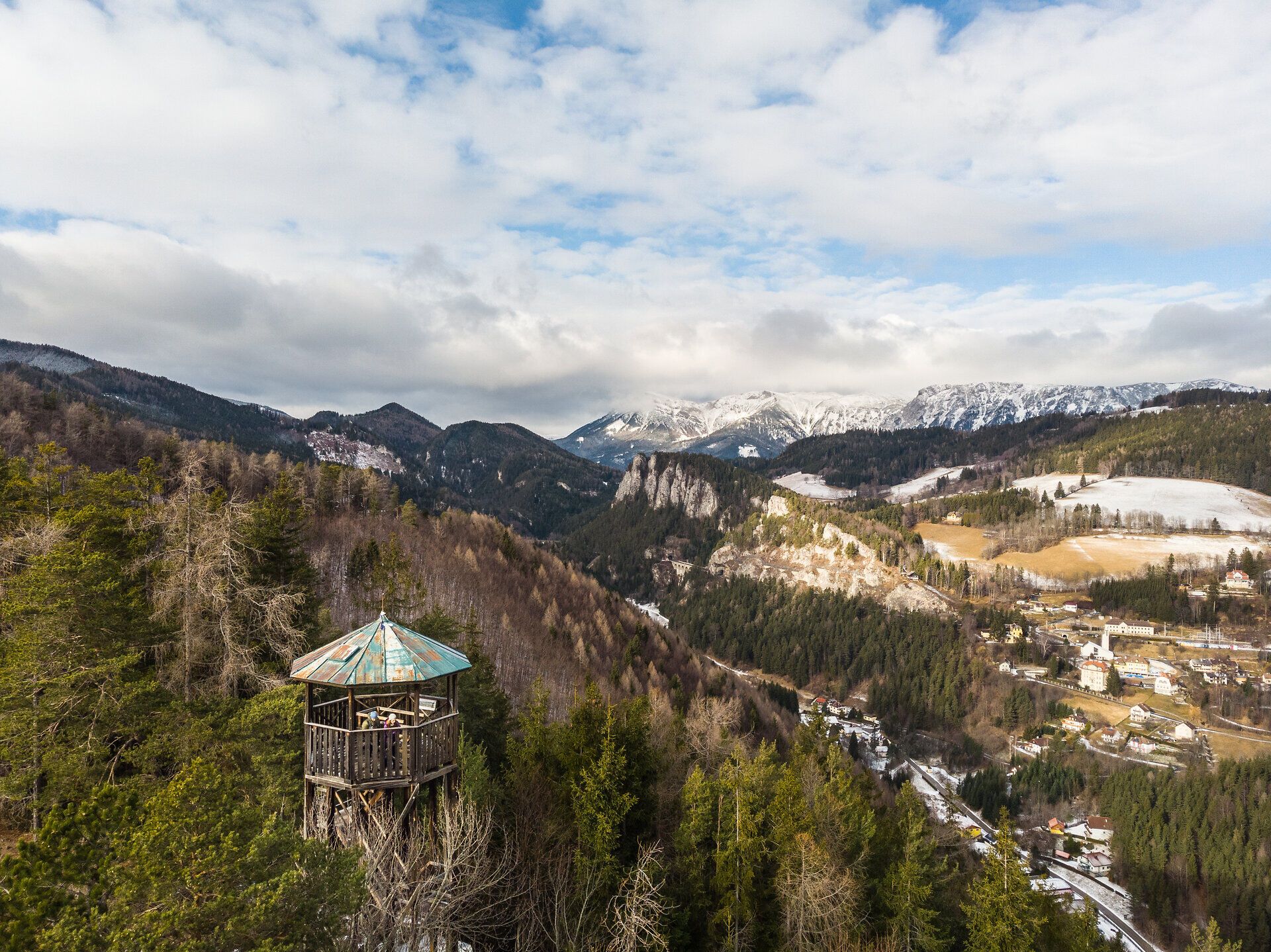 Winterwandern am Bahnwanderweg Semmering