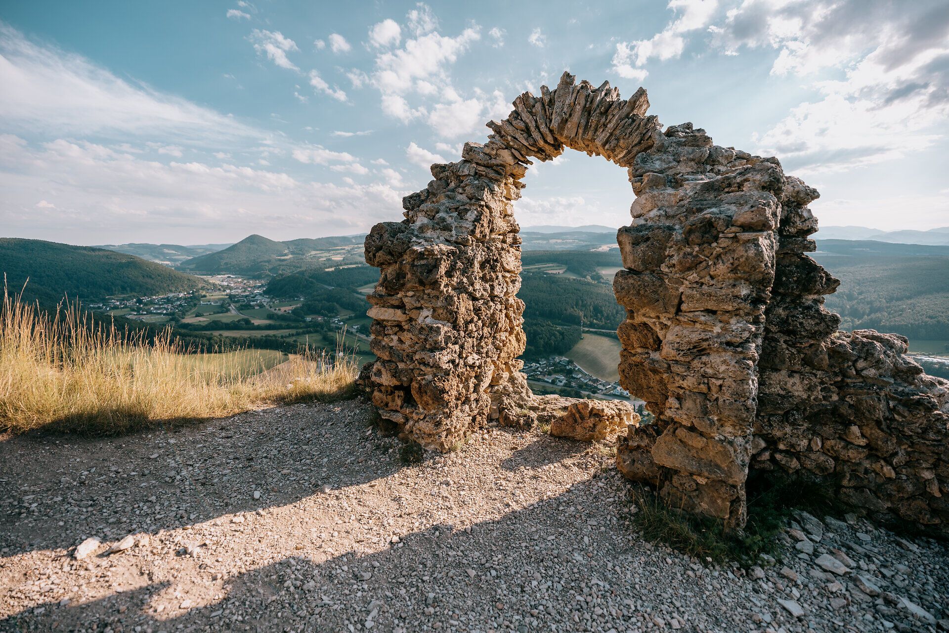Landschaftsaufnahmen der Buckligen Welt im Sommer