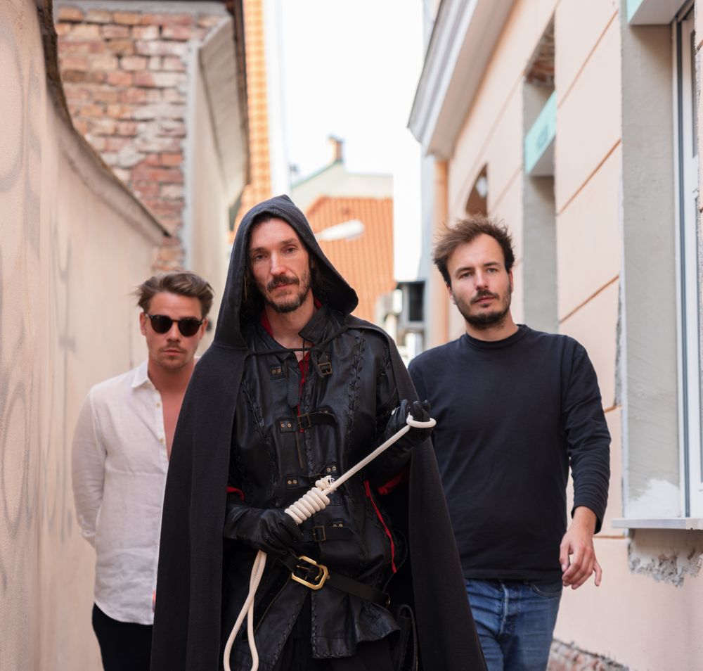 Henker mit zwei Begleitpersonen 