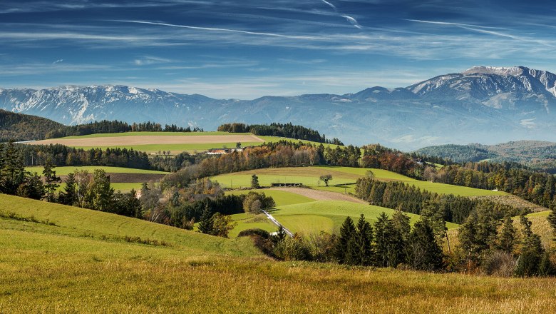 1.000 Hügel hat die Bucklige Welt, © Niederösterreich-Werbung, Foto: Michael Liebert