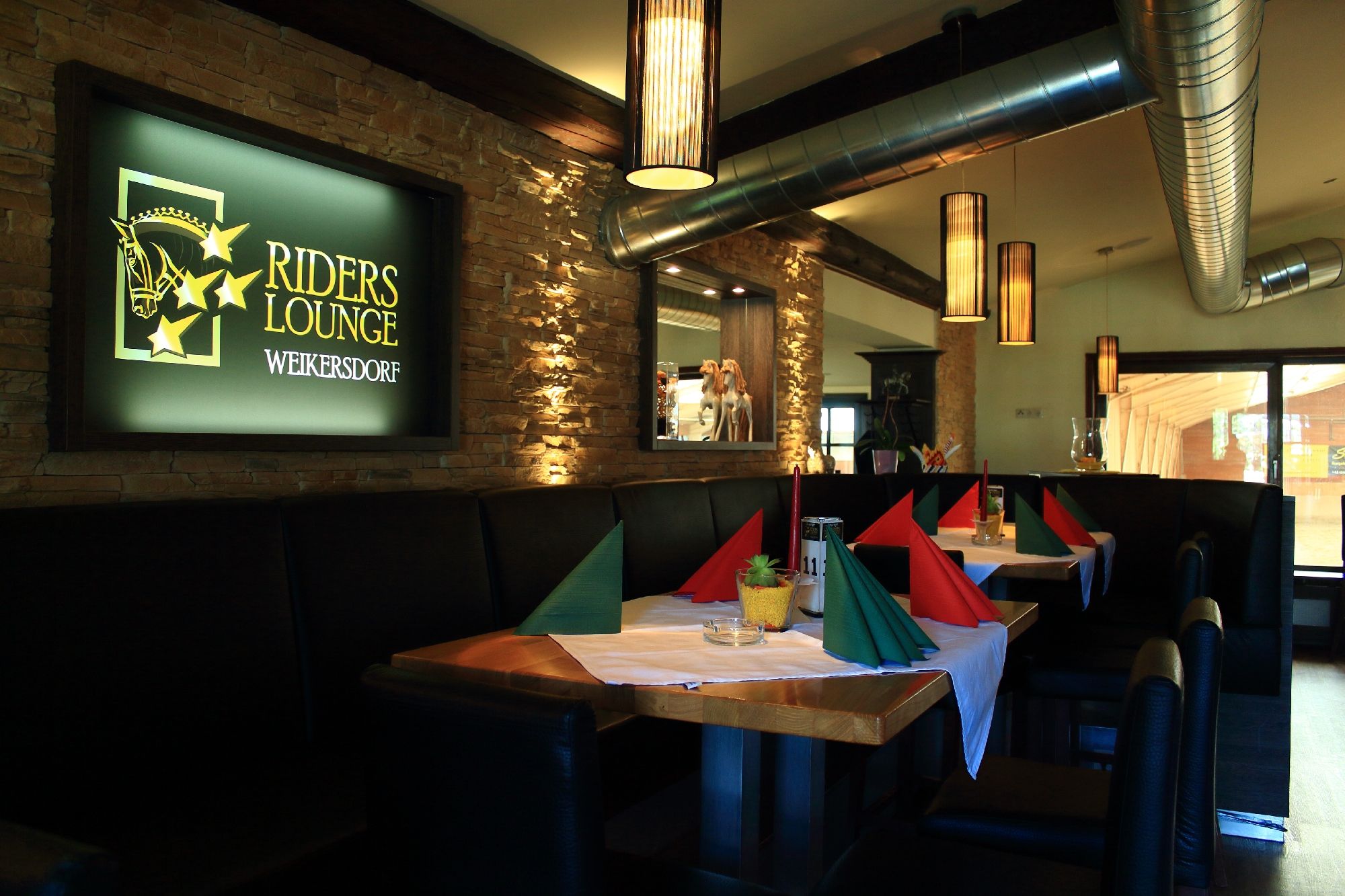 Riders Lounge
