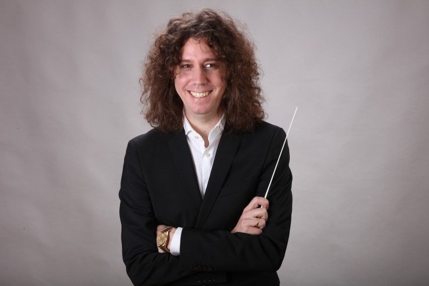Dirigent des Orchesters