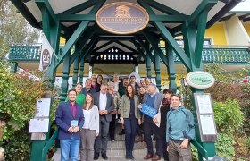 Teilnehmer:innen des Rad-Workshops im Krumbacherhof, © Wiener Alpen