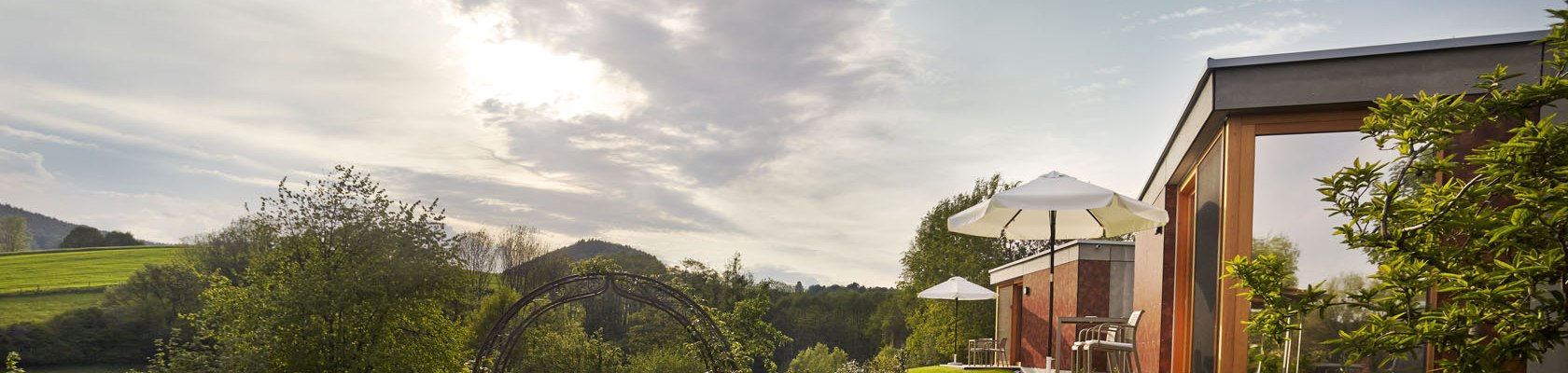 Vienna Alps Bed in Summer, &copy; Wiener Alpen/Bene Croy