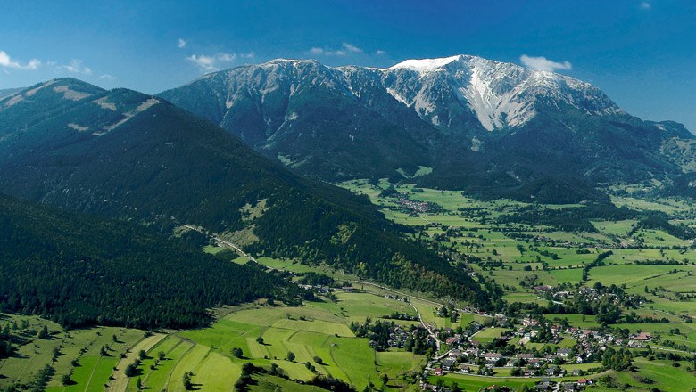 Blick auf Puchberg am Schneeberg, © Wiener Alpen / Franz Zwickl
