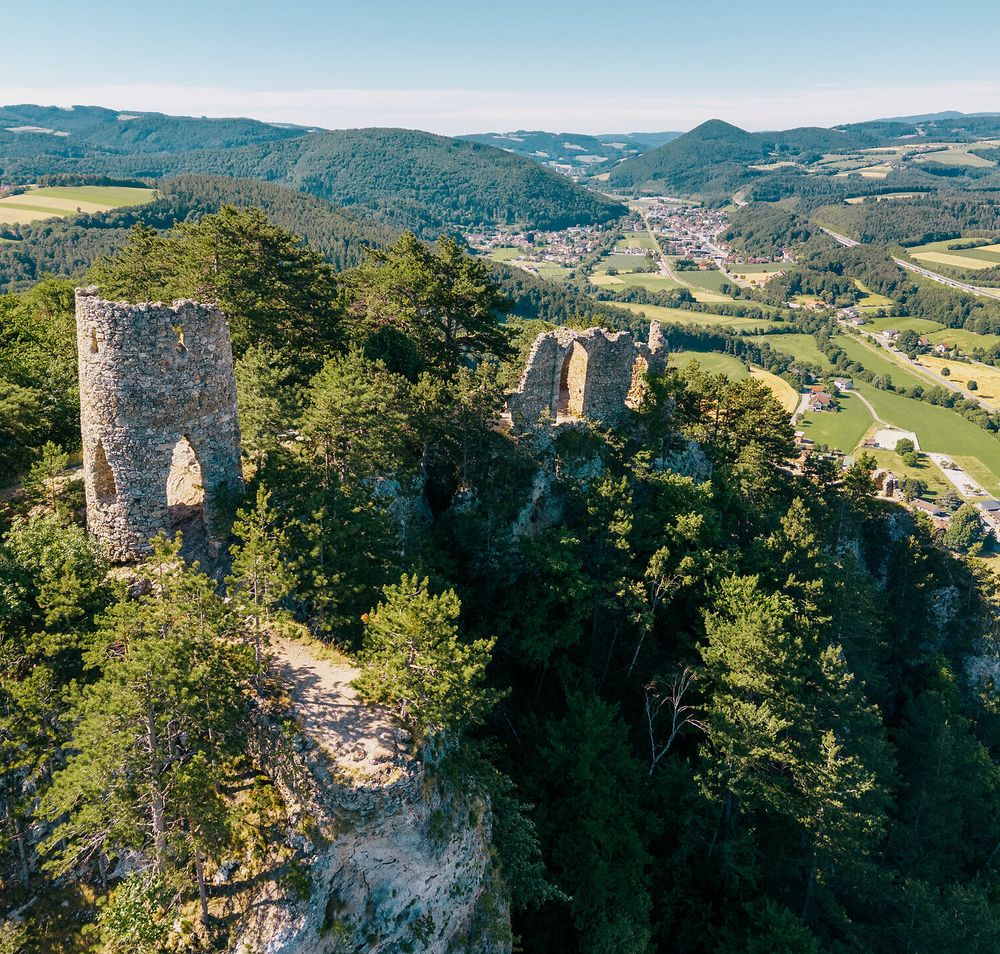 Landschaftsaufnahmen der Buckligen Welt im Sommer