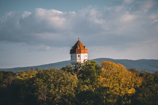 Der Wasserturm in Wiener Neustadt , © Wiener Alpen / Kremser 