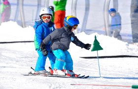 První kroky v lyžařském areálu pro rodiny St. Corona, © Familienarena, Walter Strobl