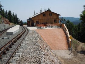 Haltestelle Baumgartner, © ©NoeSchneebergbahn GmbH, Foto Johann Uhl