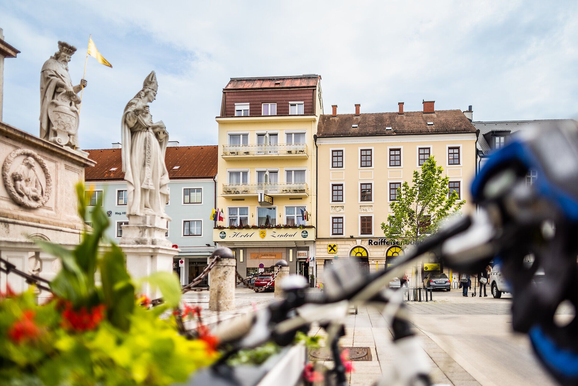 Das Hotel Zentral befindet sich direkt am Hauptplatz in Wiener Neustadt.