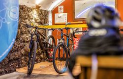 versperrbarer Radabstellplatz Schubertlinde Grünbach