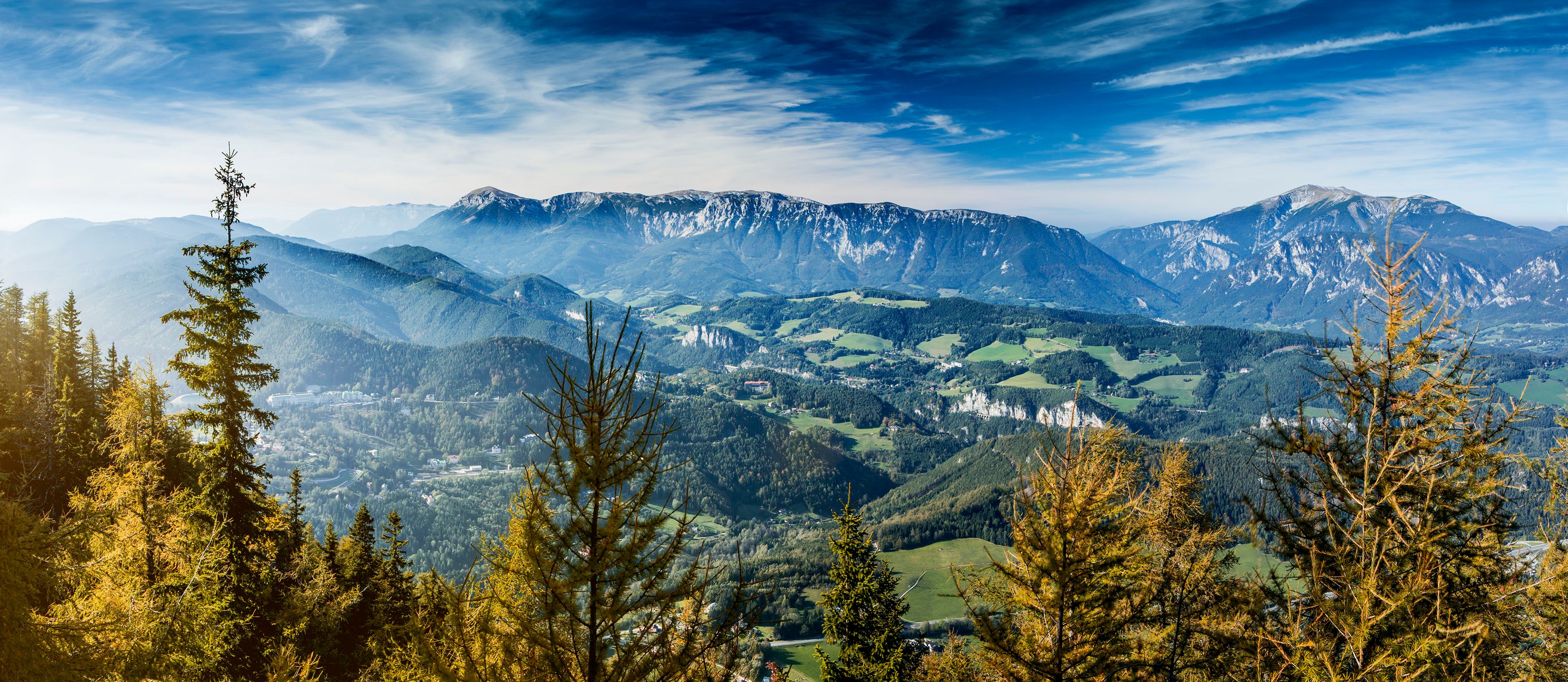 Panoramablick auf die Region Semmering-Rax