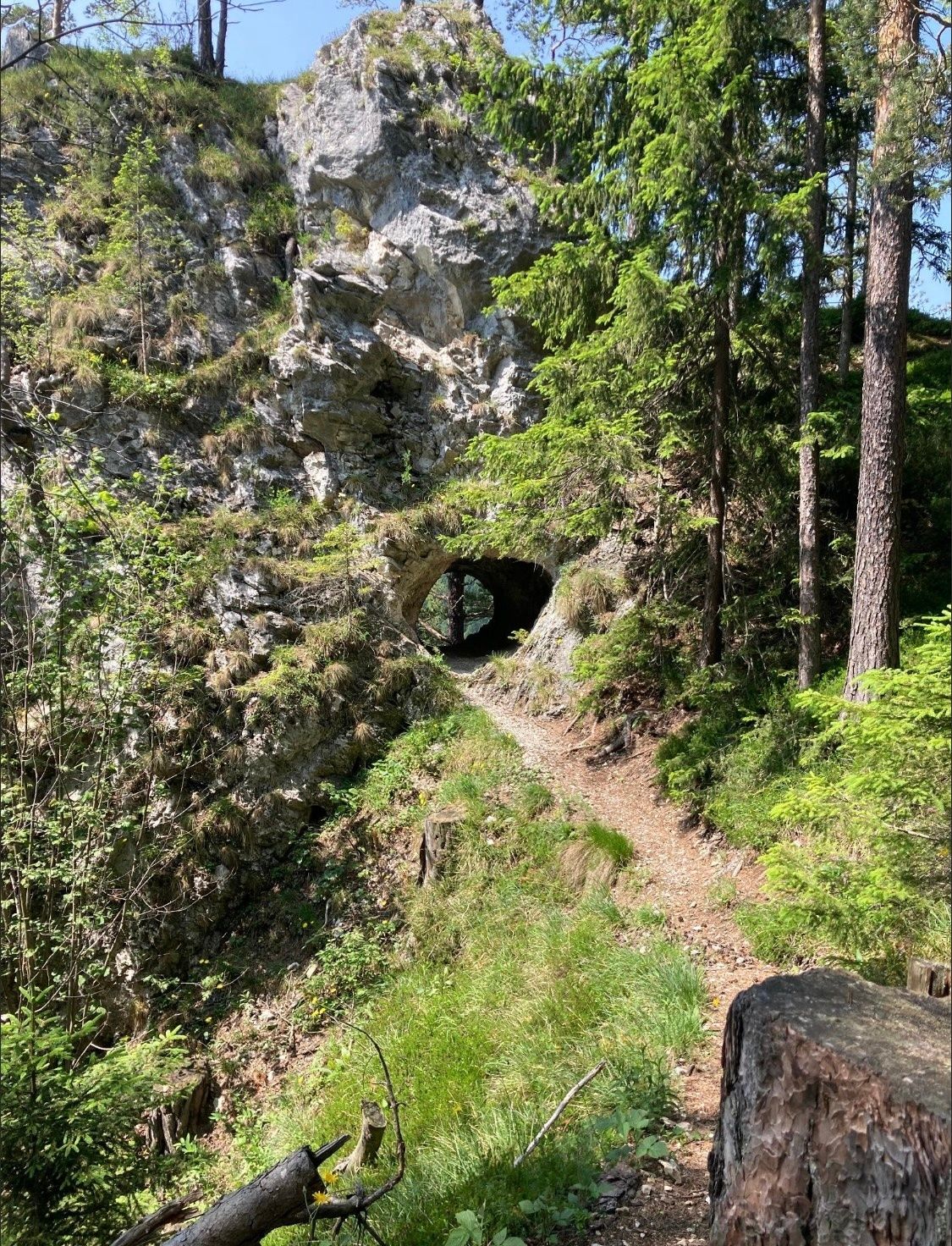 Fenster in der Felswand
