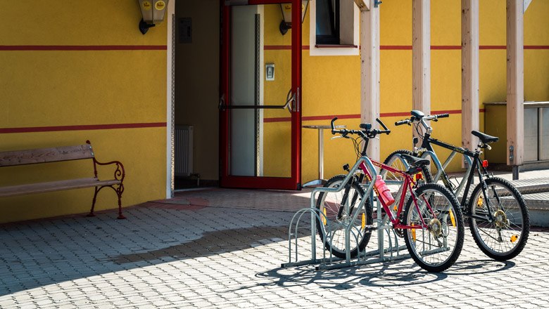 The ideal starting point for bike tours - the Sonnenhof Hechtl, &copy; Wiener Alpen, Christian Kremsl