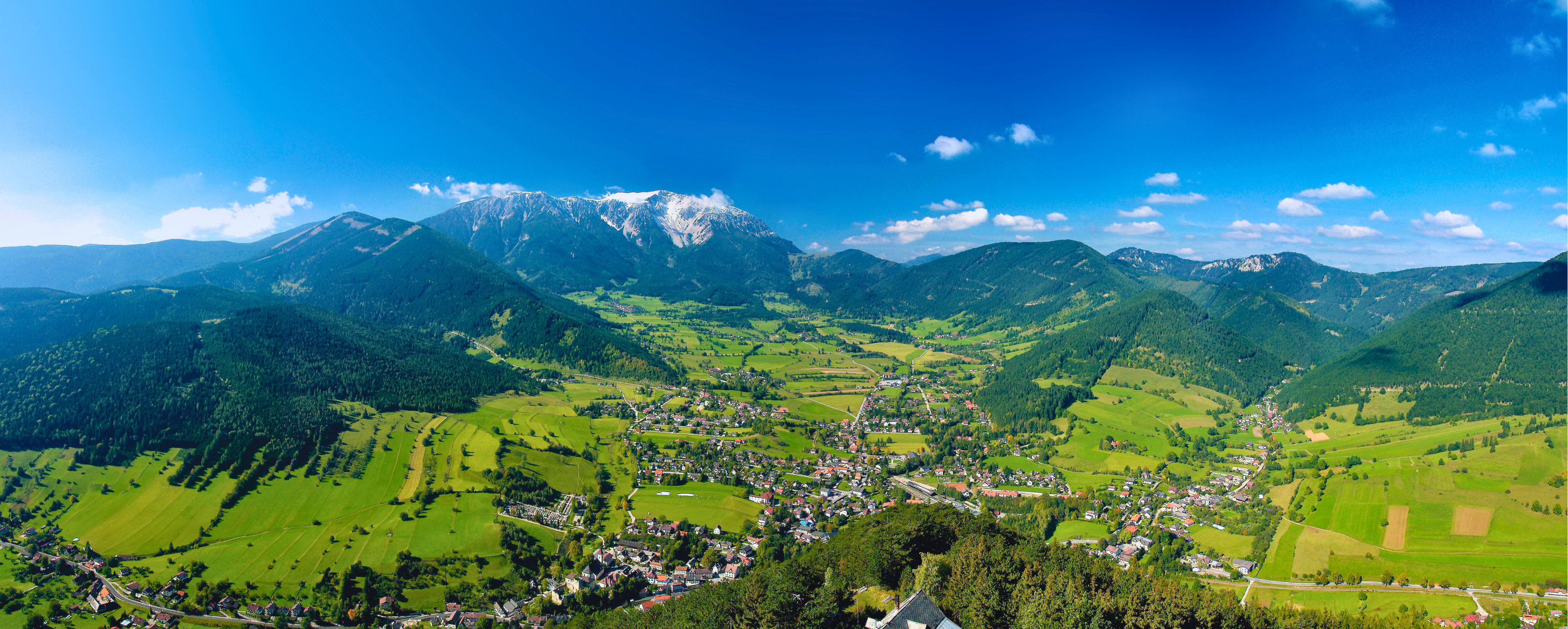 Schneebergland Panorama von Oben mit Blick auf den Schneeberg