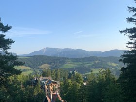 Blick auf das Südbahnhotel, © Wiener Alpen in Niederösterreich - Semmering Rax