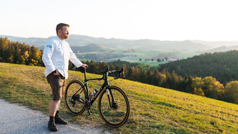 Andreas Ottner | Krumbacherhof: Bikespezialist und gleichzeitig passionierter Gastronom, © Niederösterreich Werbung/ Mara Hohla