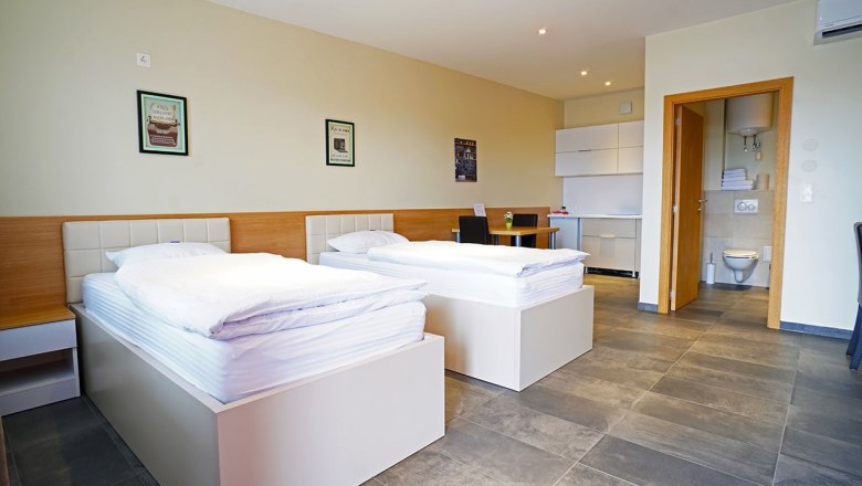 Dvoulůžkov&yacute; pokoj, &copy; Nava Motel