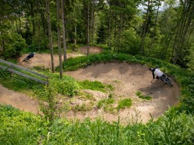 Flowiger Anliegerkurven, &copy; Wexl Trails