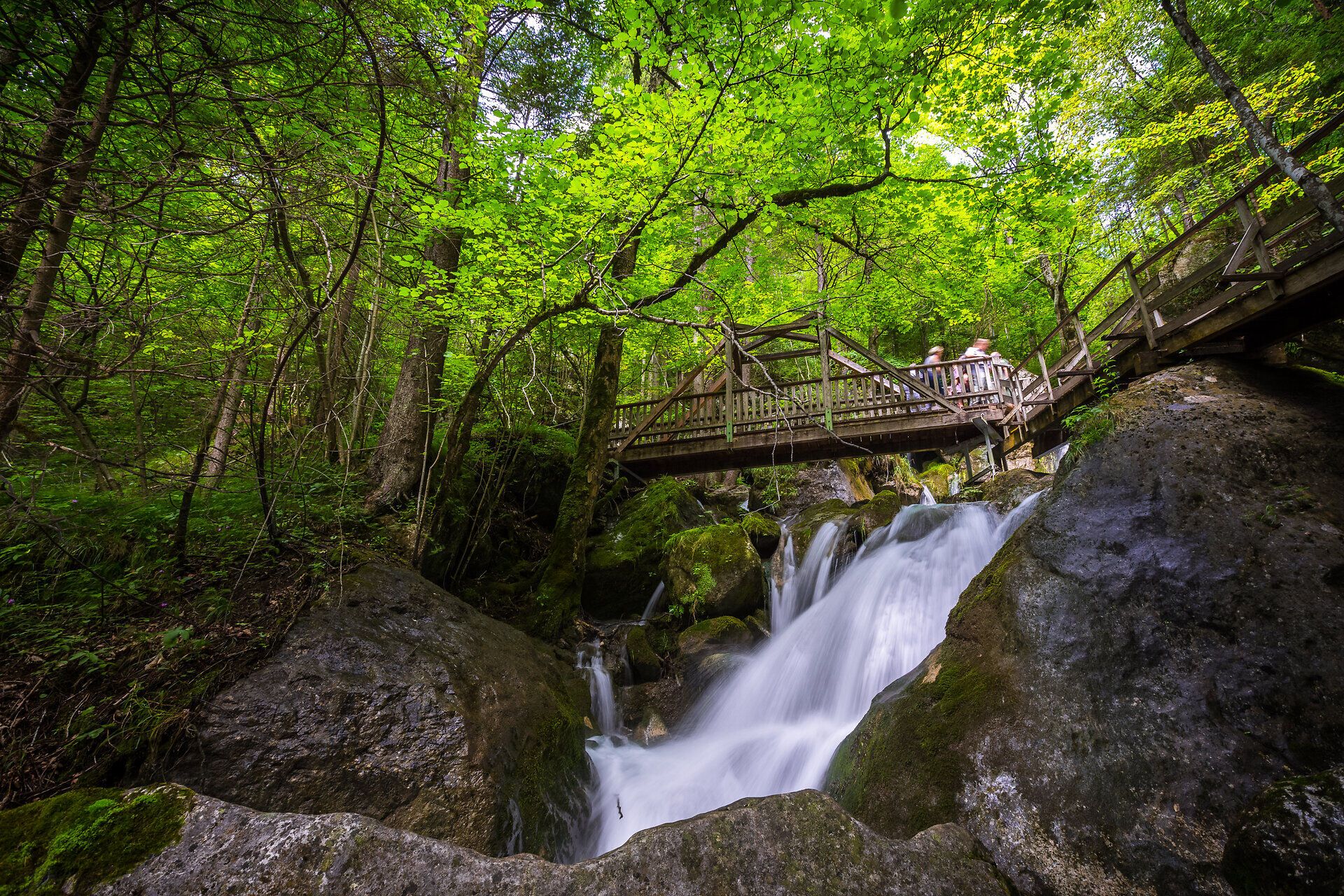 Die Myrafälle in Muggendorf sind ein ideales Ausflugsziel an heißen Tagen.