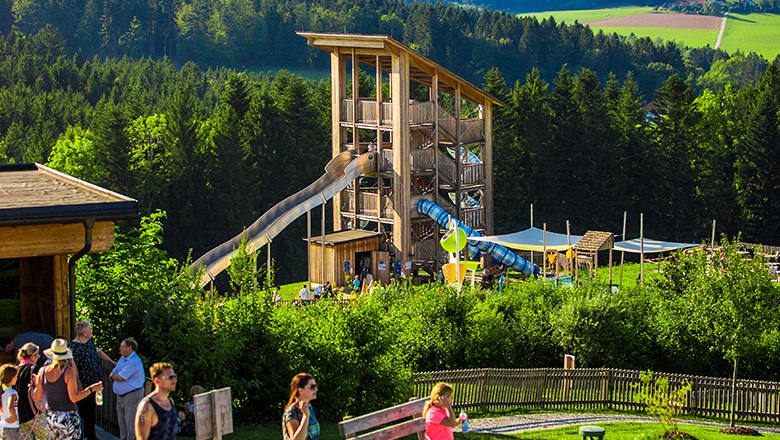 Eis-Greissler Erlebnispark Rutschenturm, © Blochberger Eisproduktion GmbH